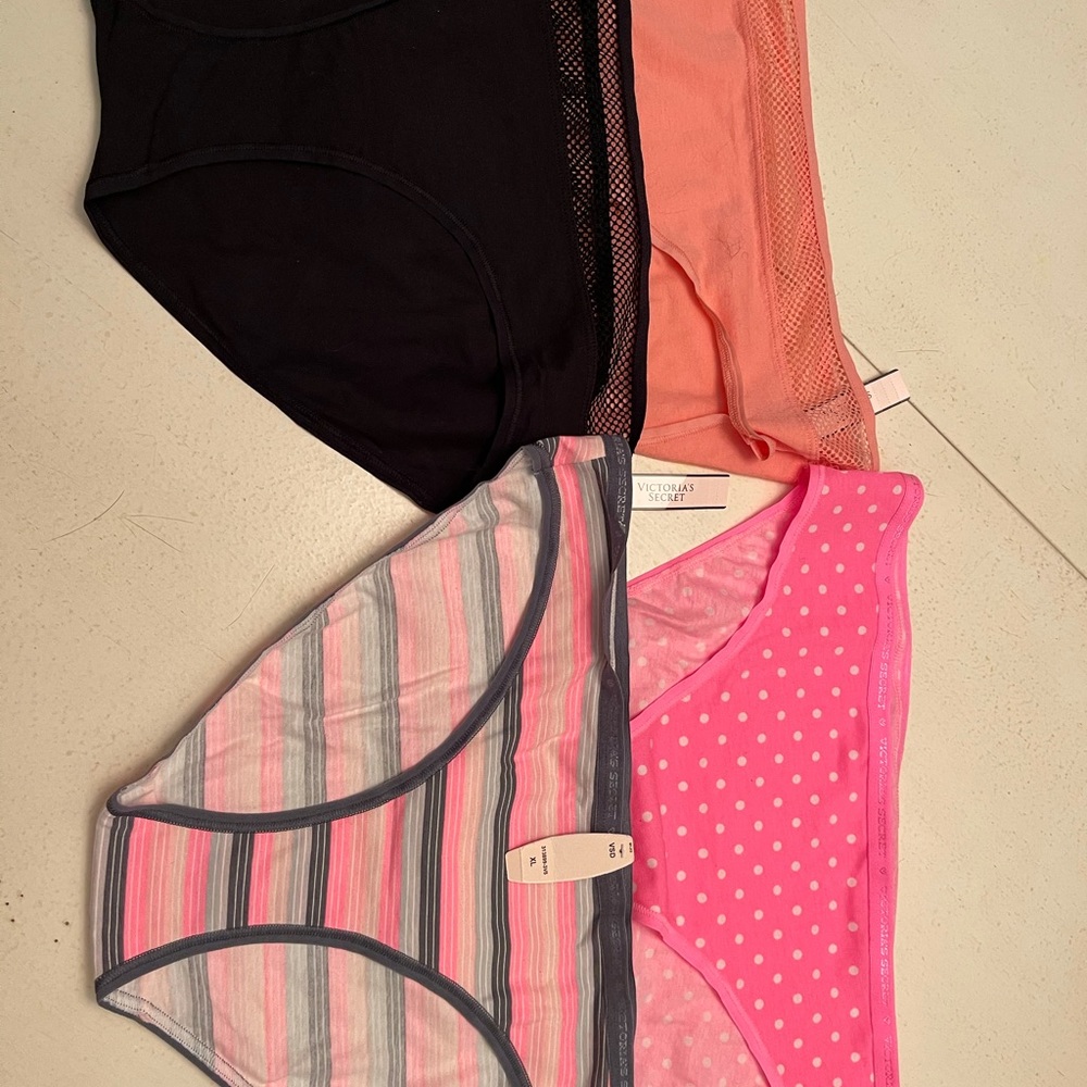 Lot of 4 pair VS cotton panties size XL